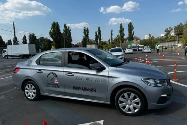 Уроки вождения Виноградарь от автошколы Константа-ГС — уверенность за рулем в любое время года